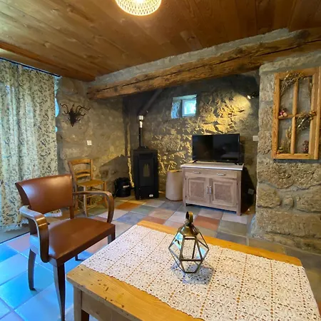 La Borie Maisonnette De Charme En Pierres 80m2 別荘 Chenereilles