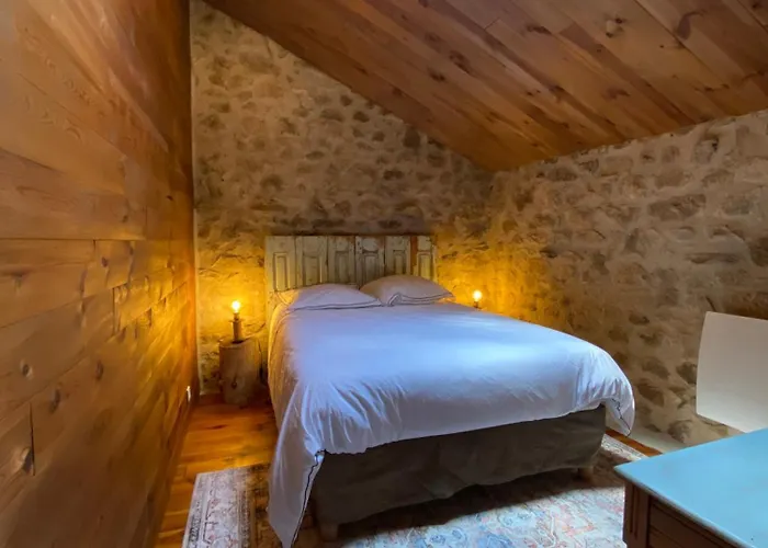 Holiday home La Borie Maisonnette De Charme En Pierres 80m2 Chenereilles